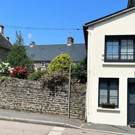 La Petite Maison Pont-d'Ouilly المظهر الخارجي الصورة